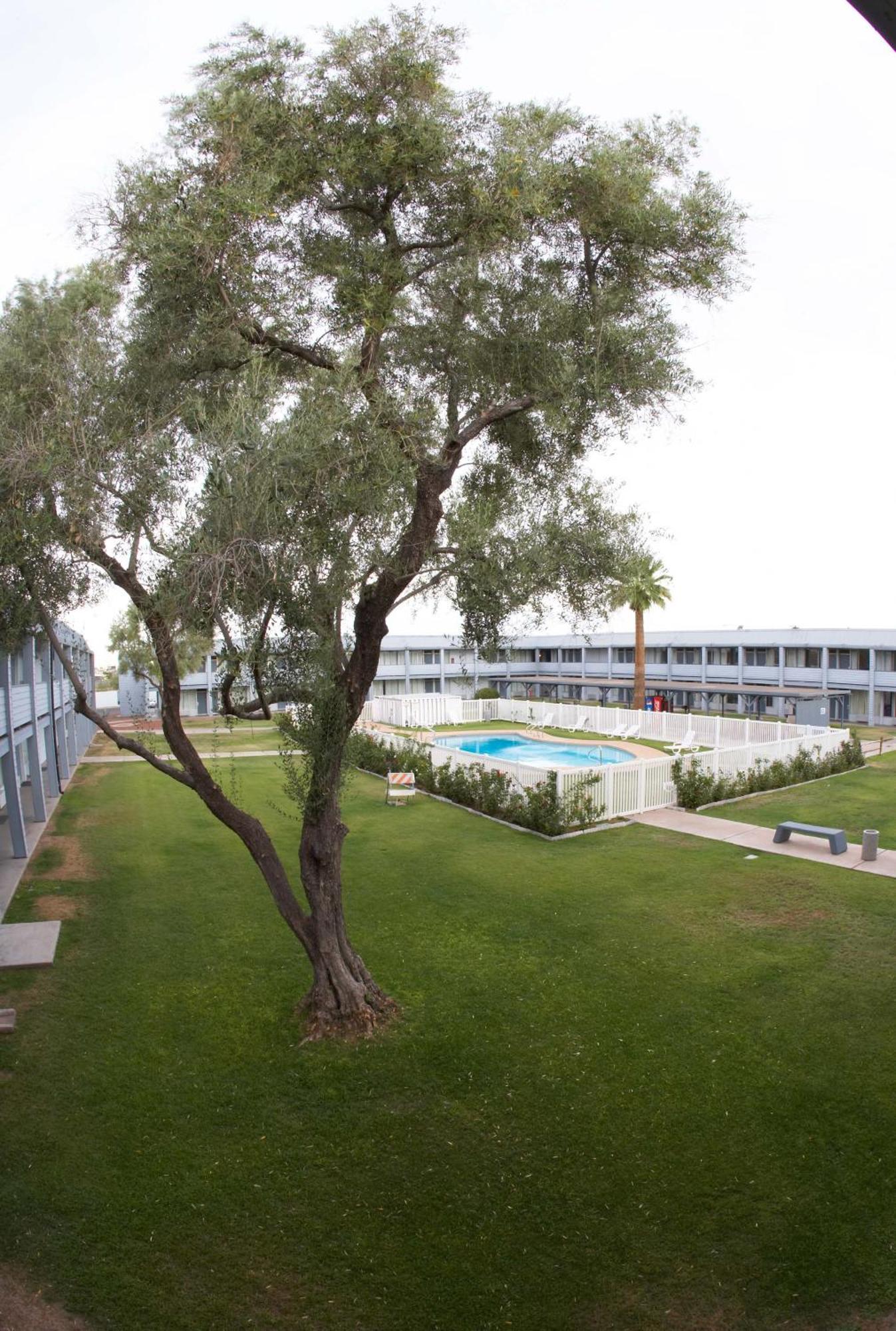 Ez 8 Motel Airporter Phoenix Esterno foto
